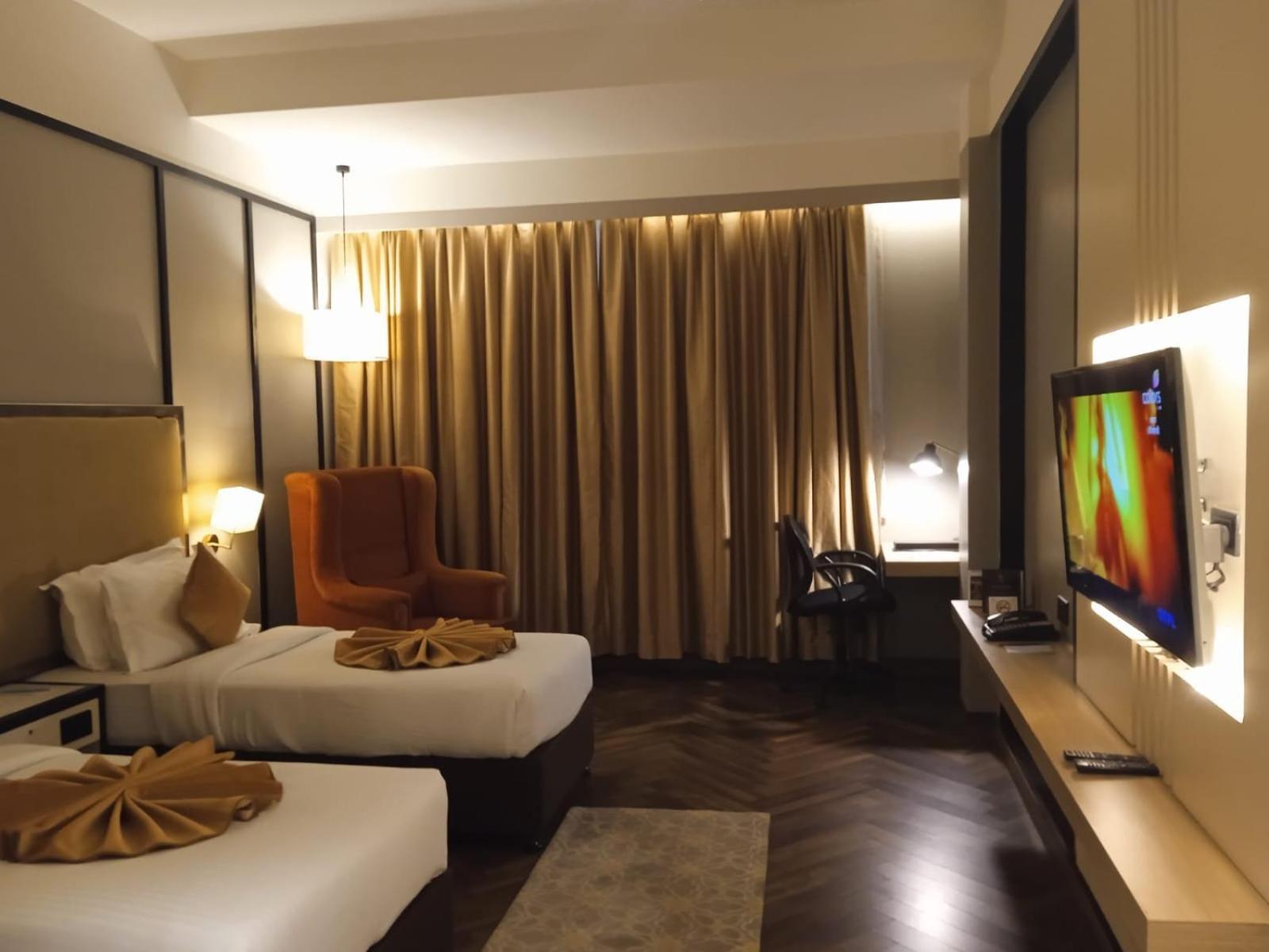 Hotel Polo Towers Agartala Kültér fotó