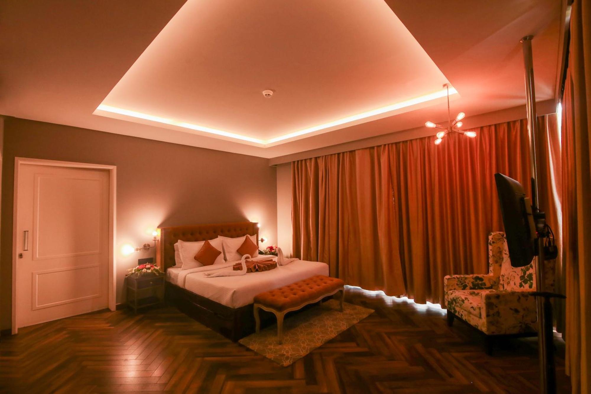 Hotel Polo Towers Agartala Kültér fotó