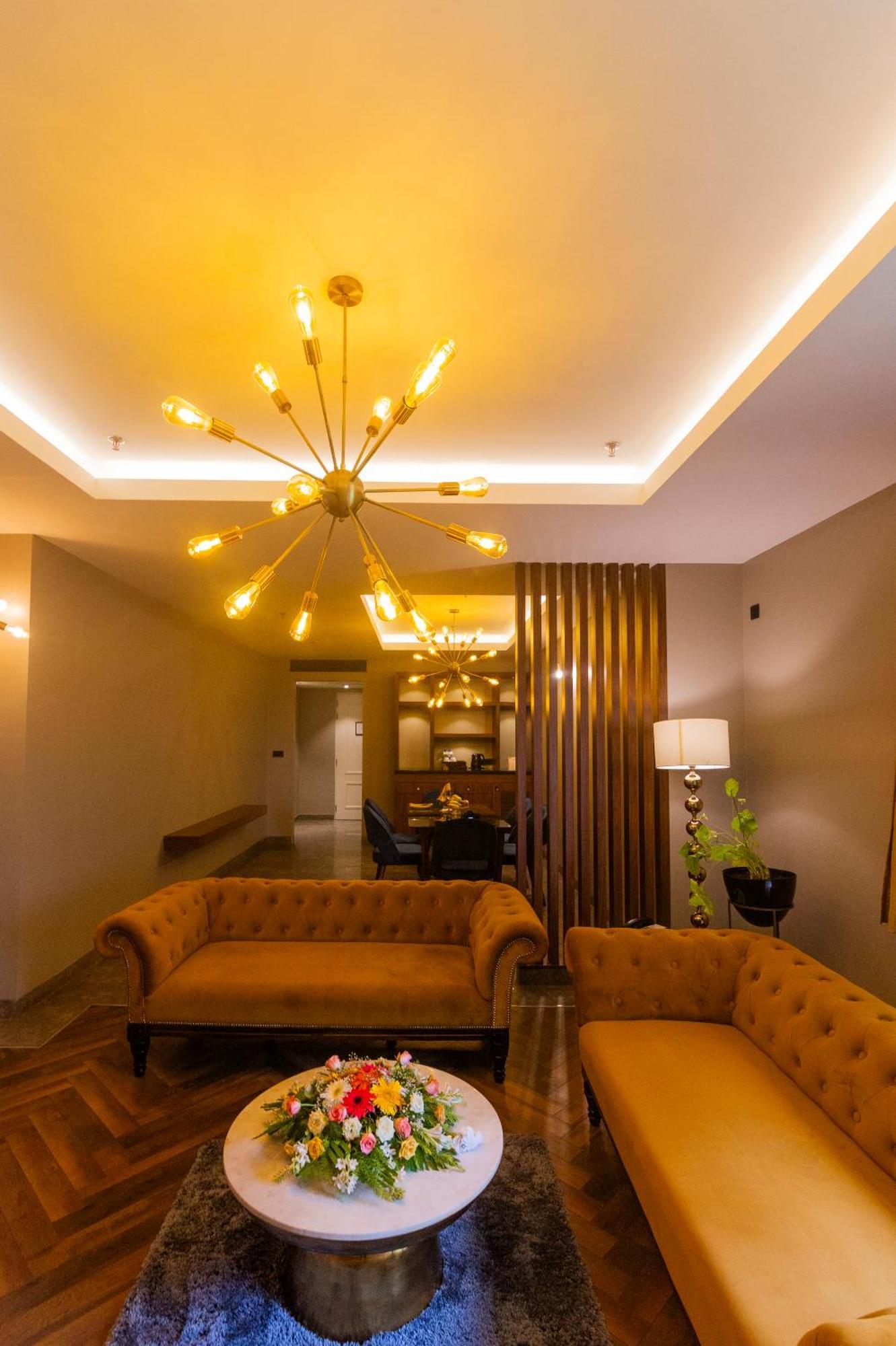 Hotel Polo Towers Agartala Kültér fotó