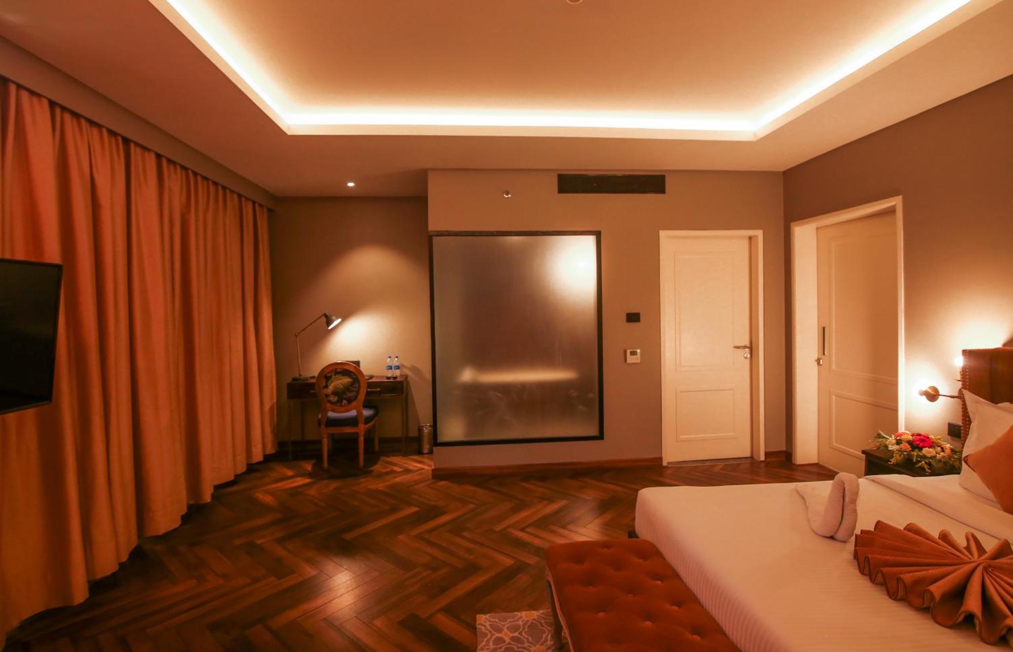 Hotel Polo Towers Agartala Kültér fotó
